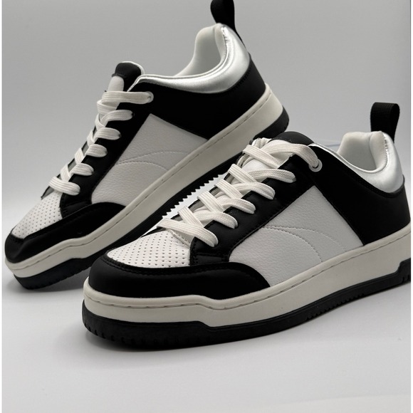 Steve Madden Renegade Black White Silver Leather Sneakers Womens Size 7 RNGD01S1 - Picture 1 of 7